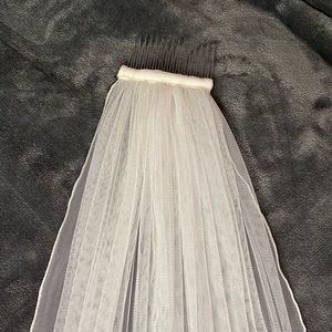 Karen Willis Holmes Silky Tulle Ivory Pencil Edge Veil, Chapel Length (250cm)